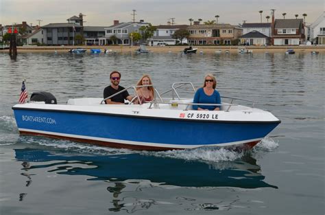 Are you dreaming of multi-day boat rentals in beautiful Long Beach? Look no further! Our rentals offer the perfect solution for vacationers seeking a memorable experience right on the harbor. We take pride in providing hassle-free dockside delivery, so you can focus on making lasting memories with your loved ones or hosting unforgettable ... 